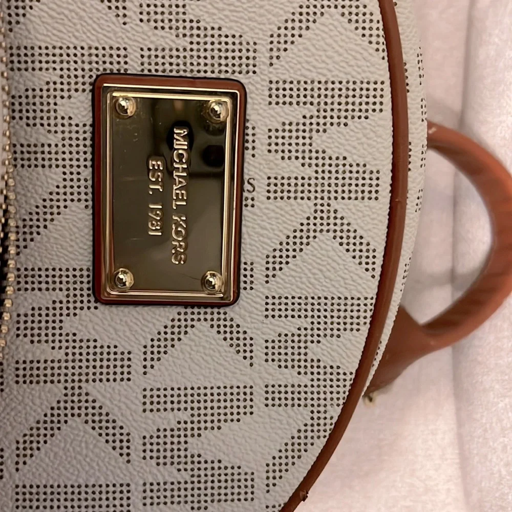 Michael Kors Cream and brown zip backpack - Picture 12 of 12